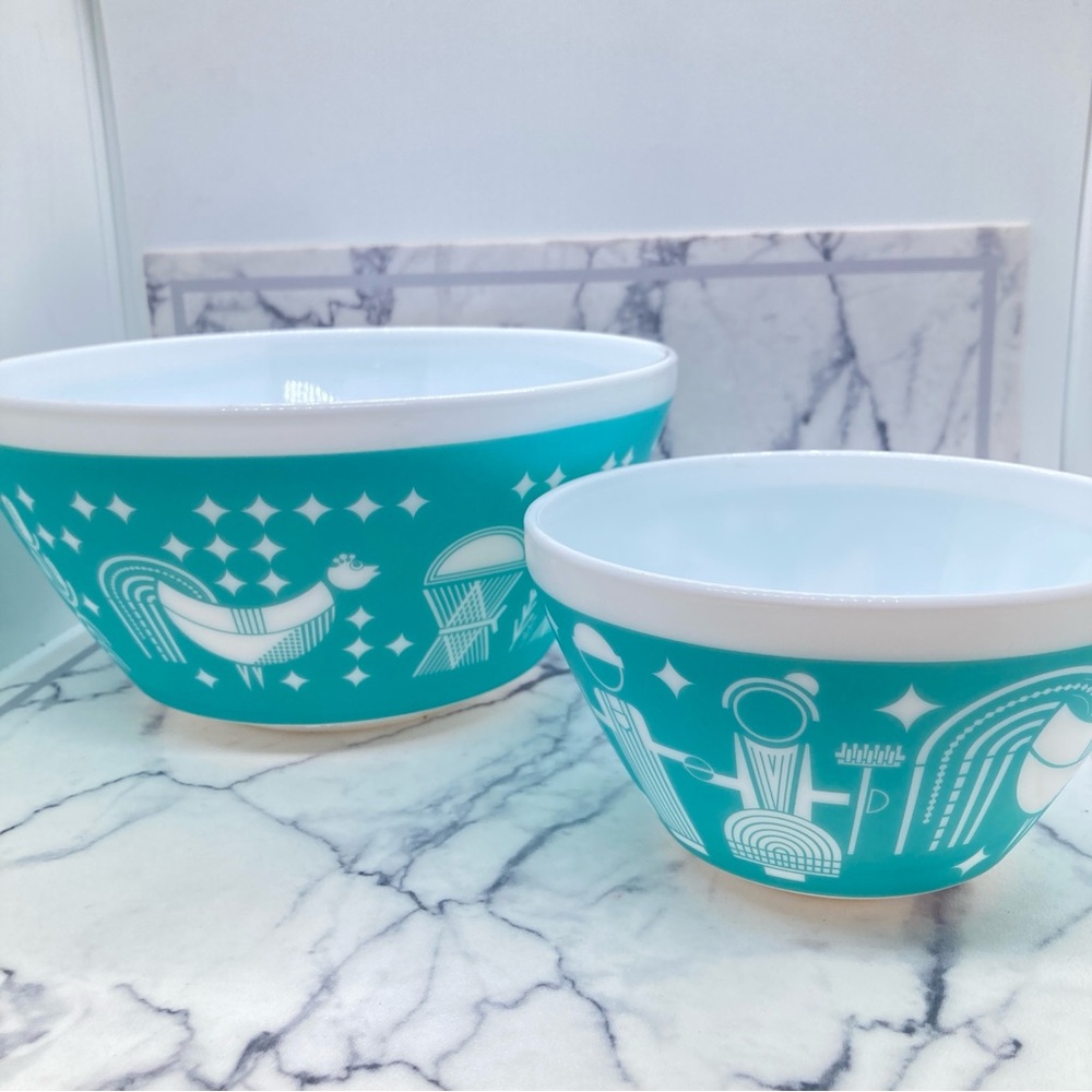 Vintage Charm Inspired by Pyrex Rise n Shine Mixing Bowls (Missing 6 cup Bowl)